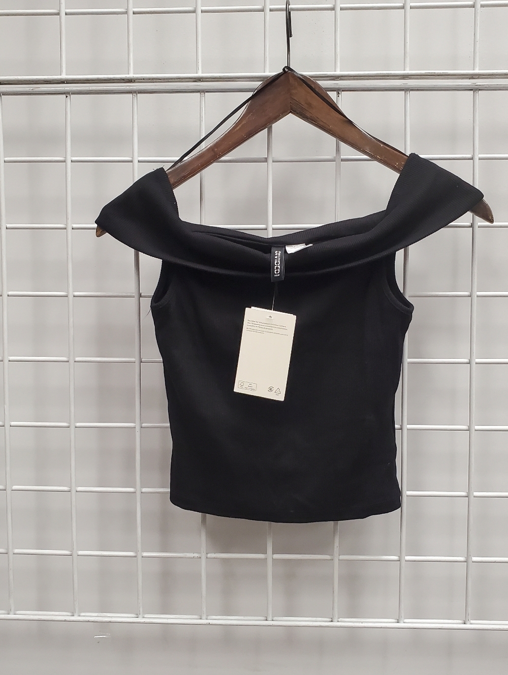 H&M Black Off-Shoulder Camisole